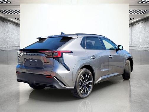 2026 Subaru Solterra Limited