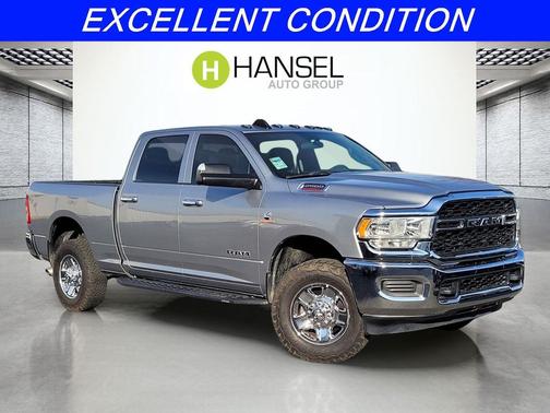 2022 RAM 2500 Tradesman Crew Cab 4x4 6'4' Box