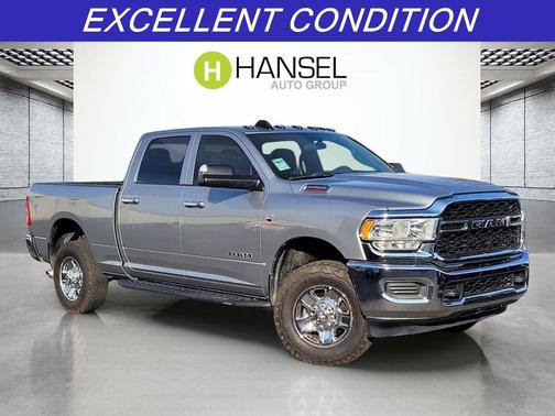 2022 RAM 2500 Tradesman Crew Cab 4x4 6'4' Box