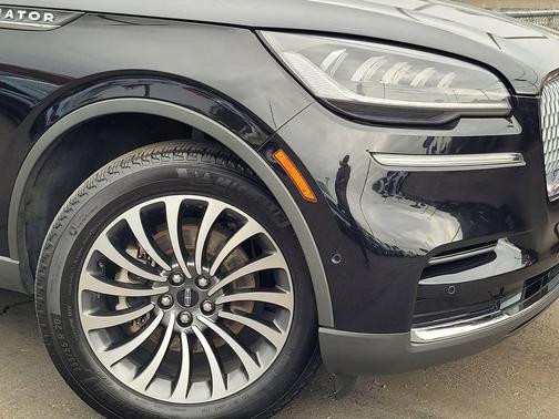 2022 Lincoln Aviator Reserve AWD