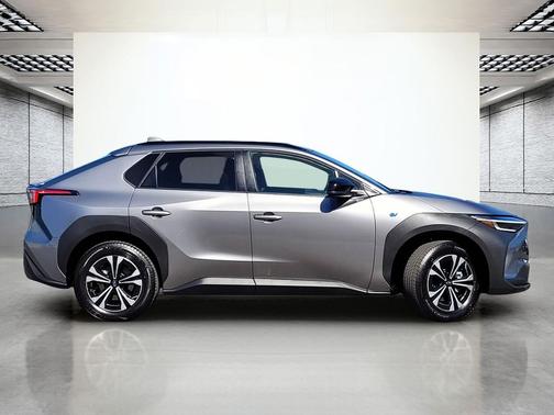 2024 Subaru Solterra Premium