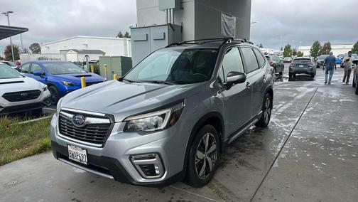 Ice Silver Metallic 2021 Subaru Forester Touring