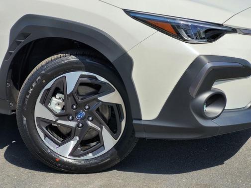 Crystal White Pearl 2026 Subaru Crosstrek Limited