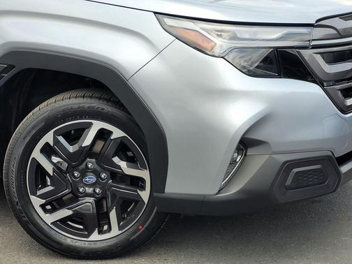 Ice Silver Metallic 2026 Subaru Forester Limited