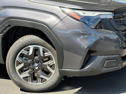 Magnetite Gray Metallic 2026 Subaru Forester Base