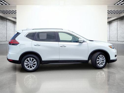 Glacier White 2020 Nissan Rogue SV