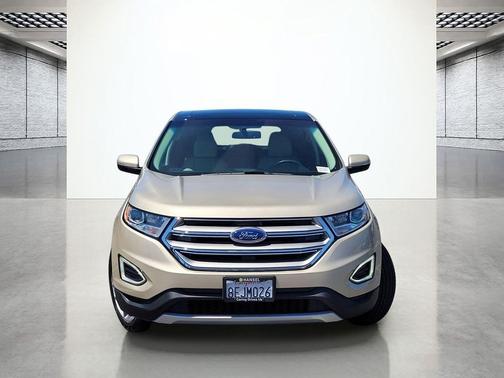 WHITE GOLD METALLIC 2018 Ford Edge Titanium