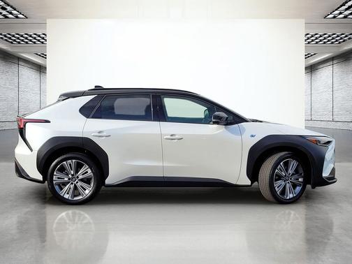 2023 Subaru Solterra Touring