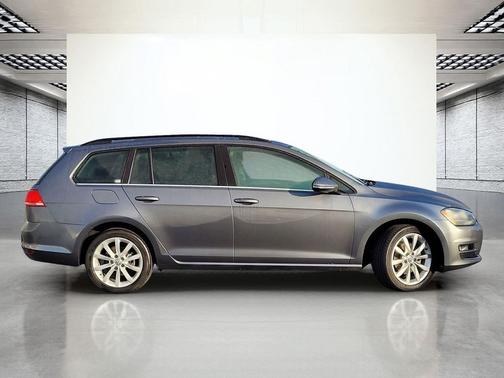 2015 Volkswagen Golf SportWagen TSI SE 4-Door