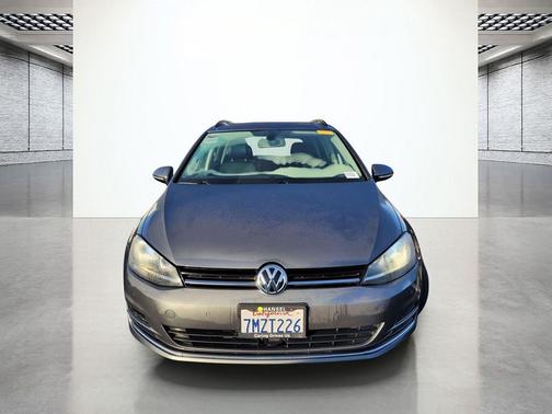 2015 Volkswagen Golf SportWagen TSI SE 4-Door