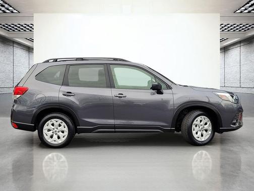 2022 Subaru Forester Base
