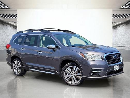 Magnetite Gray Metallic 2019 Subaru Ascent Touring 7-Passenger