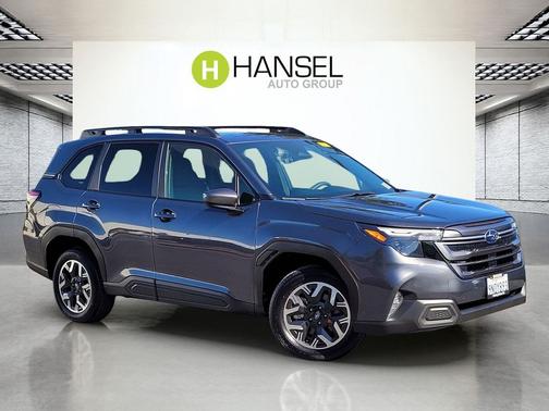Magnetite Gray Metallic 2025 Subaru Forester Premium