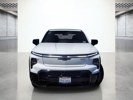 Summit White 2024 Chevrolet Silverado EV First-Edition RST 4WD