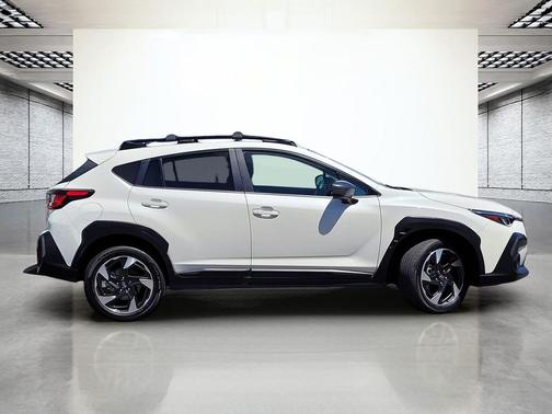 Crystal White Pearl 2024 Subaru Crosstrek Limited