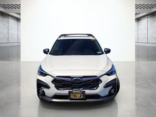 Crystal White Pearl 2024 Subaru Crosstrek Limited