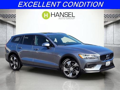 Osmium Grey Metallic 2021 Volvo V60 Cross Country T5