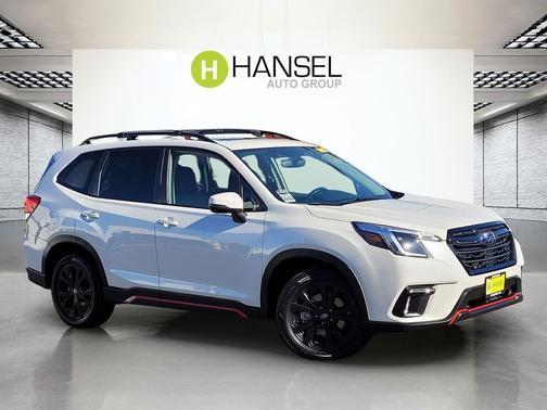 Crystal White Pearl 2022 Subaru Forester Sport
