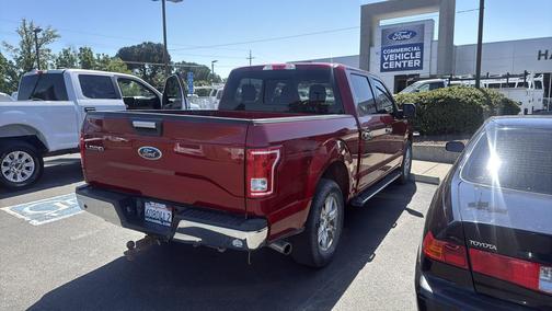 RUBY RED METALLIC TINTED CC 2015 Ford F-150 XLT