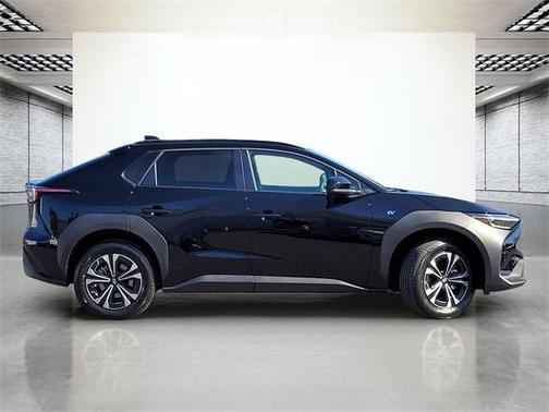 2025 Subaru Solterra Premium