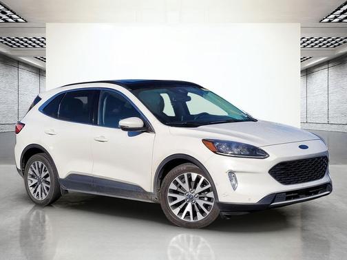 2020 Ford Escape Titanium