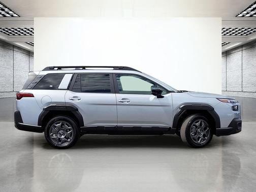 Ice Silver Metallic 2026 Subaru Outback Premium