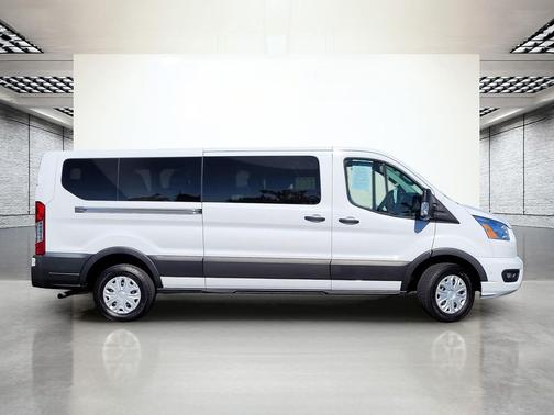 2022 Ford Transit-350 XLT