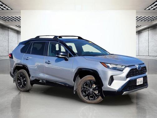 2024 Toyota RAV4 Hybrid SE