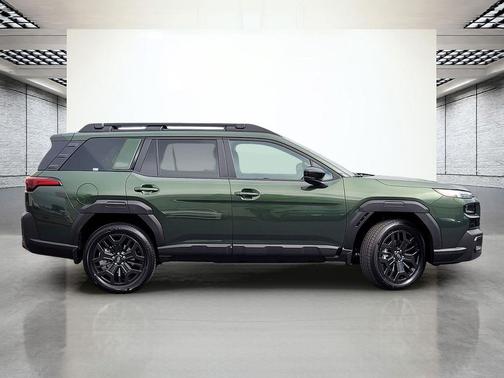 Deep Emerald Green Pearl 2026 Subaru Outback Limited XT