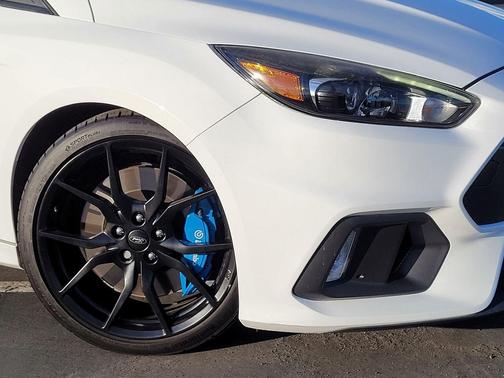 2017 Ford Focus RS Base