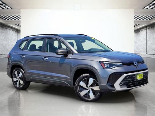 Platinum Gray Metallic 2025 Volkswagen Taos 1.5T S