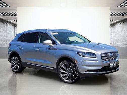 SILVER RADIANCE MET CC 2023 Lincoln Nautilus Reserve