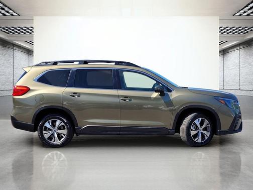 Autumn Green Metallic 2023 Subaru Ascent Premium 7-Passenger