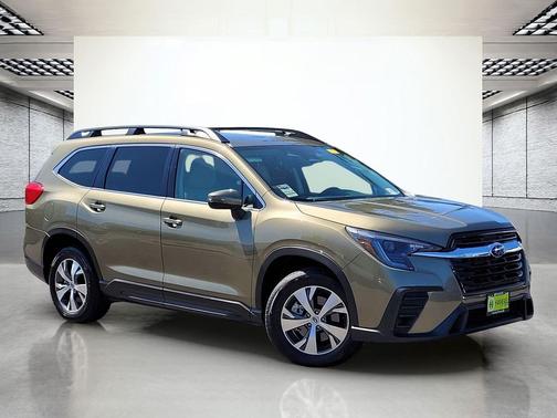 Autumn Green Metallic 2023 Subaru Ascent Premium 7-Passenger
