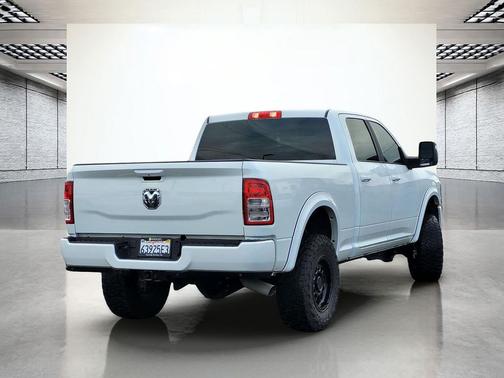 2024 RAM 3500 Big Horn Crew Cab 4x4 6'4' Box