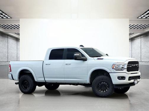 2024 RAM 3500 Big Horn Crew Cab 4x4 6'4' Box