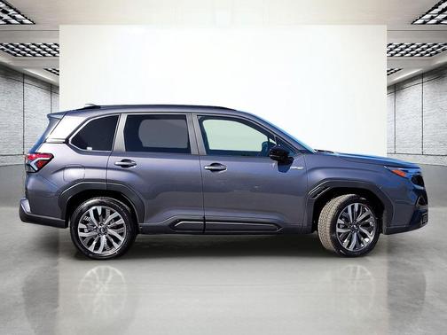 Magnetite Gray Metallic 2026 Subaru Forester Hybrid Touring