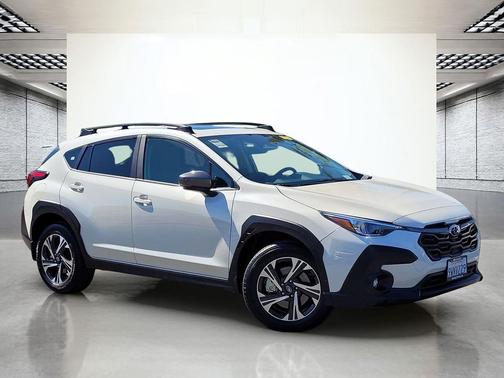 Crystal White Pearl 2025 Subaru Crosstrek Premium
