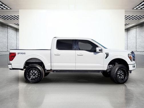 OXFORD WHITE 2024 Ford F-150 Lariat