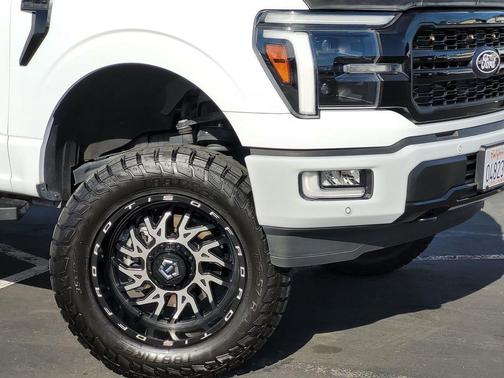 OXFORD WHITE 2024 Ford F-150 Lariat