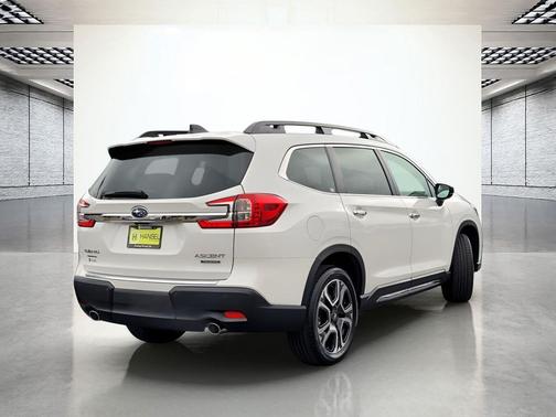 Crystal White Pearl 2026 Subaru Ascent Touring 7-Passenger