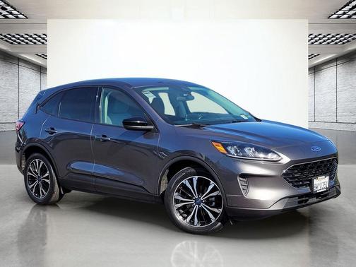 2021 Ford Escape SE