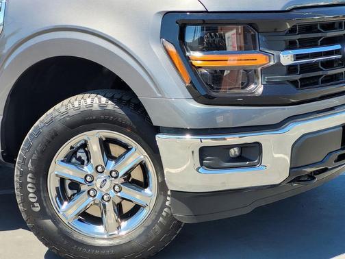 CARBONIZED GRAY METALLIC 2025 Ford F-150 XLT