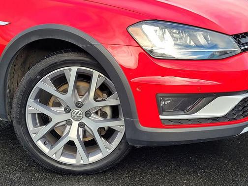 2017 Volkswagen Golf Alltrack TSI SEL