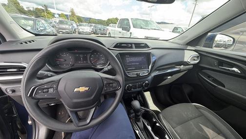 Blue Glow Metallic 2023 Chevrolet Trailblazer LT