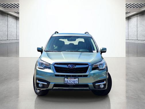 Jasmine Green Metallic 2018 Subaru Forester 2.5i Limited