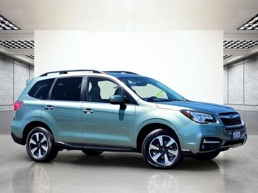 Jasmine Green Metallic 2018 Subaru Forester 2.5i Limited
