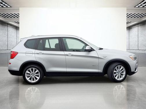 Glacier Silver Metallic 2017 BMW X3 xDrive28i