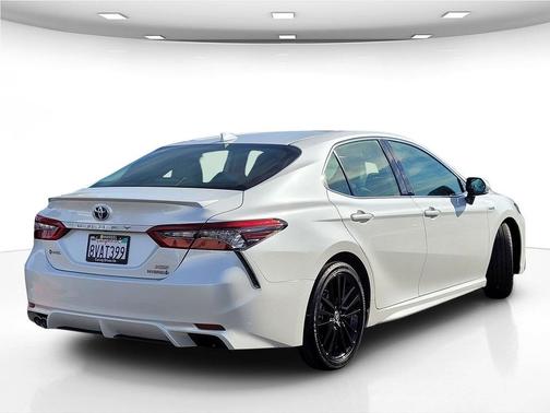 Wind Chill Pearl 2021 Toyota Camry XSE
