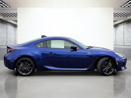 2025 Subaru BRZ tS